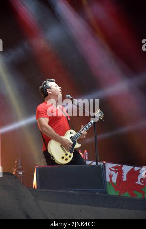 Latitude Festival, 2022. Juli, Henham Park, Suffolk, Großbritannien. James Dean Bradfield von Manic Street Preachers Stockfoto