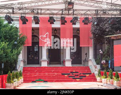 Das Nationaltheater ist bereit für das Sarajevo Film Festival 2022 Stockfoto