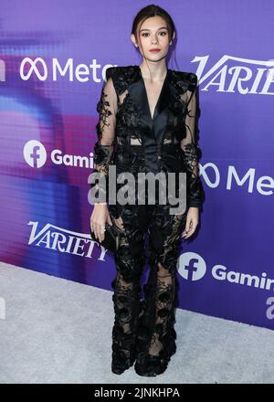 HOLLYWOOD, LOS ANGELES, KALIFORNIEN, USA - 11. AUGUST: Die amerikanische Schauspielerin Nicole Maines kommt bei der Variety 2022 Power of Young Hollywood-Veranstaltung von Facebook Gaming, die am 11. August 2022 im NeueHouse Los Angeles in Hollywood, Los Angeles, Kalifornien, USA, stattfand. (Foto von Xavier Collin/Image Press Agency) Stockfoto