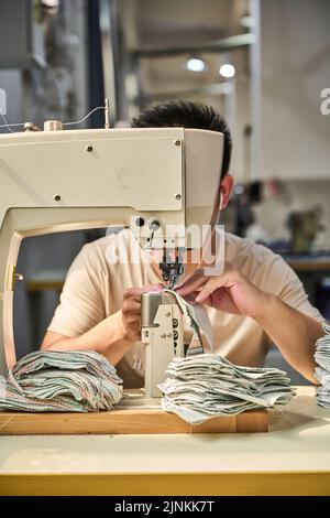 Nähen, Nähmaschine, schuhfabrik, textilarbeiter, näher, Nähmaschinen Stockfoto