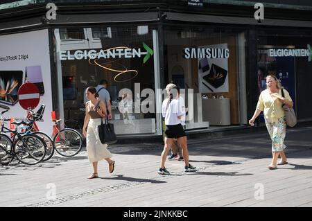 Kopenhagen /Dänemark/12. August 2022/ Amsung-Produkte werden im Radio- und TV- und Tech-Store in Kopenhagen gezeigt Dänemark (Foto..Francis Joseph Dean/Dean Pictures. Stockfoto