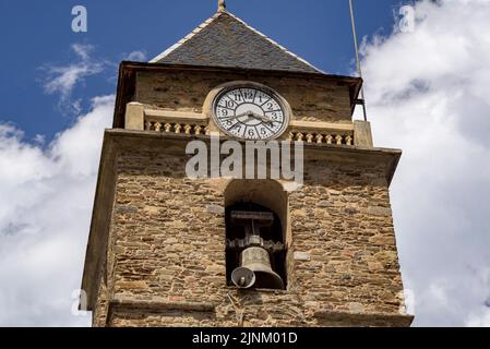 Kirche von Sant Joan de Les, im Aran-Tal (Lleida, Katalonien, Spanien, Pyrenäen) ESP: Iglesia de San Juan de Les, en el Valle de Arán (Lérida) Stockfoto