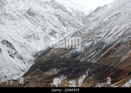 Das Bild der Landschaft des Spiti-Tals wurde im Himalaya, Himachal pradesh, Indien, aufgenommen Stockfoto