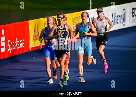 Die belgische Triathletin Valerie Barthelemy wurde am Freitag, den 12. August 2022, während des Triathlon-Euros der Frauen im Rahmen der Europameisterschaft München 2022 in München in Aktion gezeigt. Die zweite Auflage der Europameisterschaften findet vom 11. Bis 22. August statt und umfasst neun Sportarten. BELGA FOTO ERIC LALMAND Stockfoto