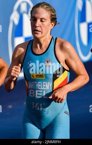 Die belgische Triathletin Valerie Barthelemy wurde am Freitag, den 12. August 2022, während des Triathlon-Euros der Frauen im Rahmen der Europameisterschaft München 2022 in München in Aktion gezeigt. Die zweite Auflage der Europameisterschaften findet vom 11. Bis 22. August statt und umfasst neun Sportarten. BELGA FOTO ERIC LALMAND Stockfoto