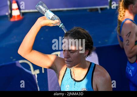 Die belgische Triathletin Valerie Barthelemy, aufgenommen während des Triathlon-Euros der Frauen im Rahmen der Europameisterschaft München 2022, am Freitag, den 12. August 2022 in München. Die zweite Auflage der Europameisterschaften findet vom 11. Bis 22. August statt und umfasst neun Sportarten. BELGA FOTO ERIC LALMAND Stockfoto