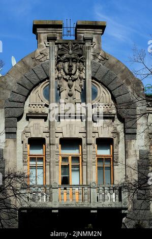 Fassadenfragment des Hauses der weinenden Witwe in Kiew Stockfoto