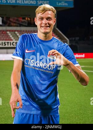 Helmond, Niederlande. 12. August 2022. HELMOND, NIEDERLANDE - 12. AUGUST: Finn Stam von AZ U23 reagiert nach dem holländischen Keukenkampioendivisie-Spiel zwischen Helmond Sport und AZ U23 im Helmond Sport Stadium am 12. August 2022 in Helmond, Niederlande (Foto von Joris Verwijst/Orange Picics) Kredit: Orange Pics BV/Alamy Live News Stockfoto