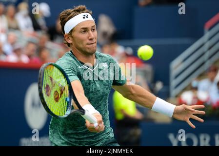 Montreal, Quebec, Kanada. 12. August 2022. CASPER RUUD aus Norwegen bei seinem Viertelfinale beim Tennisturnier National Bank Open in Montreal, Kanada. (Bild: © Christopher Levy/ZUMA Press Wire) Bild: ZUMA Press, Inc./Alamy Live News Stockfoto