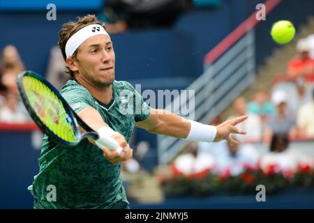 Montreal, Quebec, Kanada. 12. August 2022. CASPER RUUD aus Norwegen bei seinem Viertelfinale beim Tennisturnier National Bank Open in Montreal, Kanada. (Bild: © Christopher Levy/ZUMA Press Wire) Bild: ZUMA Press, Inc./Alamy Live News Stockfoto