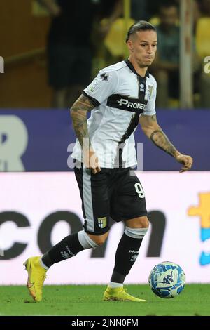 Parma, Italien. 12. August 2022. Dennis man (PARMA CALCIO) während Parma Calcio gegen SSC Bari, Italienisches Fußballspiel der Serie B in Parma, Italien, August 12 2022 Quelle: Independent Photo Agency/Alamy Live News Stockfoto