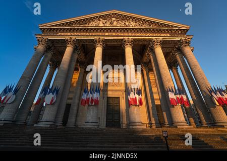 Eingang des Pantheons im Abendlicht, Paris, Frankreich Stockfoto