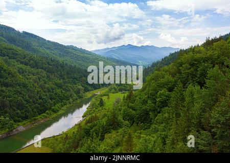 Bicaz-See und die Landschaft der Karpaten, in Siebenbürgen (Rumänien) Stockfoto