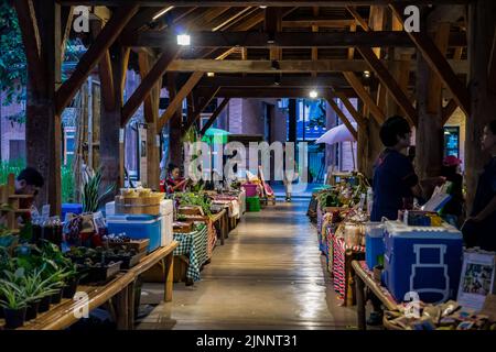 Chiang Mai, Thailand - 18. Oktober 2020, die Umwelt Marktmesse rund UM ONE NIMMAN, Einkaufsgemeinde an der Nimmanhaemin Road. Chiang Mai provinc Stockfoto