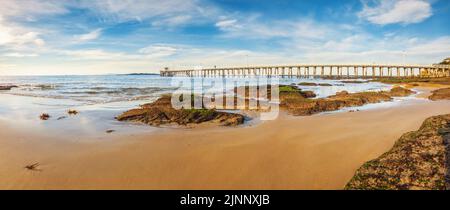 Panorama von Point Lonsdale Jetty und Strand, am Eingang von Port Philip Bay, Point Lonsdale, Bellarine Penninsula, Victoria, Australien Stockfoto