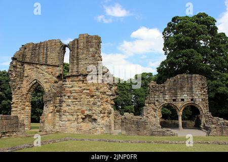 Ruinen der Abtei von Basingwerk in der Nähe von Holywell, Wales Stockfoto