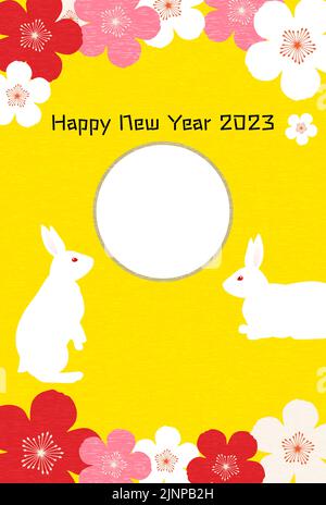Neujahrskarten für das Jahr des Hasen 2023 Kaninchen und Pflaume, mit Fotorahmen - ein frohes neues Jahr, vielen Dank auch in diesem Jahr. Stock Vektor