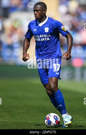 Jamilu Collins #17 von Cardiff City während des Spiels in Aktion Stockfoto