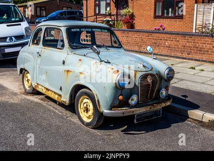 Von der British Motor Corporation (BMC) gebaut, ist dieses Auto noch immer ein Läufer im 21. Jahrhundert und macht ein gutes Restaurierungsprojekt. Stockfoto