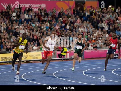 Joseph Paul Amoah aus Ghana, Zharnel Hughes aus England, Shajar Abbas aus Pakistan und Sibusiso Matsenjwa aus Eswatini traten im Finale A der Männer von 200m an Stockfoto