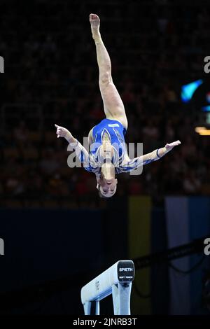 Olympiahalle, München, Italien, 13. August 2022, Pauline Schaefer Betz (GER) Beam während der European Women's Artistic Gymnastics Championships - Finale der Senior Women’s Team - Gymnastik Stockfoto