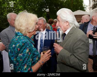 S.H. Camilla, Herzogin von Cornwall und Sir Roy Strong beim Mittagessen zum 75.. Geburtstag von S.H. der Herzogin von Cornwall Stockfoto