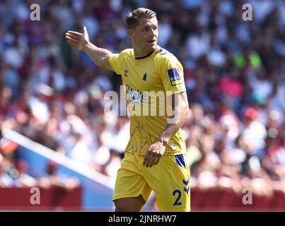 Birmingham, England, 13.. August 2022. James Tarkowski von Everton während des Spiels in der Premier League in Villa Park, Birmingham. Bildnachweis sollte lauten: Darren Staples / Sportimage Stockfoto