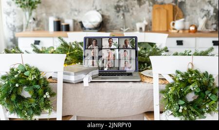 Virtual Wine Tasting Dinner Video Conference Online Event Bildschirm Stockfoto