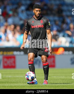 Huddersfield, England, 13.. August 2022. Josh Laurent von Stoke City während des Sky Bet Championship-Spiels im John Smith's Stadium, Huddersfield. Bildnachweis sollte lauten: Lexy Ilsley / Sportimage Stockfoto