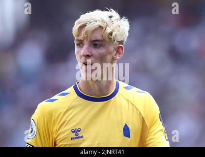 Birmingham, England, 13.. August 2022. Anthony Gordon von Everton während des Spiels in der Premier League in Villa Park, Birmingham. Bildnachweis sollte lauten: Darren Staples / Sportimage Stockfoto