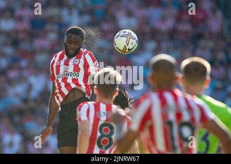 London, Großbritannien. 13. August 2022. Josh Dasilva von Brentford während des Premier League-Spiels zwischen Brentford und Manchester United am 13. August 2022 im GTECH Community Stadium, London, England. Foto von Salvio Calabrese. Nur zur redaktionellen Verwendung, Lizenz für kommerzielle Nutzung erforderlich. Keine Verwendung bei Wetten, Spielen oder Veröffentlichungen einzelner Clubs/Vereine/Spieler. Kredit: UK Sports Pics Ltd/Alamy Live Nachrichten Stockfoto