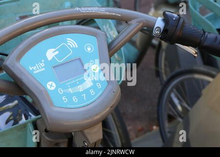 Vélib' Métropole. Location de vélos en libre-Service. Ville d’Avray. Ile-de-France. Frankreich. Europa. Stockfoto