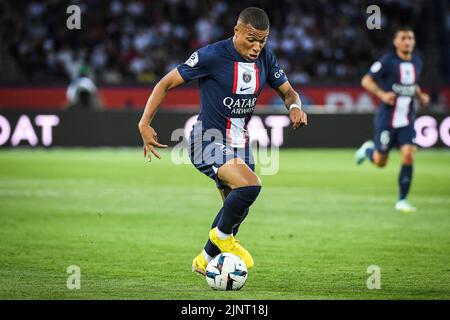 Paris, Frankreich, Frankreich. 13. August 2022. Kylian MMAPPE von PSG während des Ligue 1-Spiels zwischen Paris Saint-Germain (PSG) und Montpellier Herault Sport Club (MHSC) im Stadion Parc des Princes am 13. August 2022 in Paris, Frankreich. (Bild: © Matthieu Mirville/ZUMA Press Wire) Stockfoto