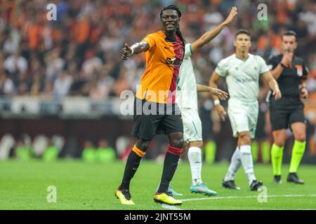 ISTANBUL, TURKIYE - 13. AUGUST: Bafetimbi Gomis von Galatasaray SK während des türkischen Super Lig-Spiels zwischen Galatasaray SK und Giresunspor am 13. August 2022 in Nef Stadyumu in Istanbul, Turkiye (Foto: Orange Pictures) Stockfoto