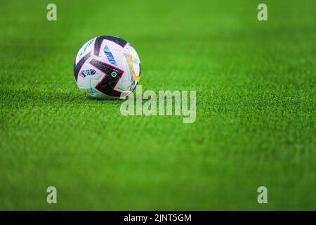 Barcelona, Spanien, 13, August 2022. Spanische La Liga: FC Barcelona / Rayo Vallecano. Offizieller Ball der La Liga. Quelle: JG/Alamy Live News Stockfoto