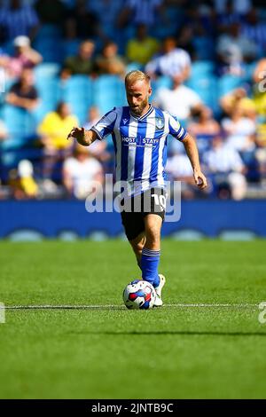 Hillsborough Stadium, Sheffield, England - 13.. August 2022 Barry Bannan (10) of Sheffield Mittwoch - während des Spiels Sheffield Mittwoch gegen Charlton, Sky Bet League One, 2022/23, Hillsborough Stadium, Sheffield, England - 13.. August 2022 Credit: Arthur Haigh/WhiteRoseFotos/Alamy Live News Stockfoto