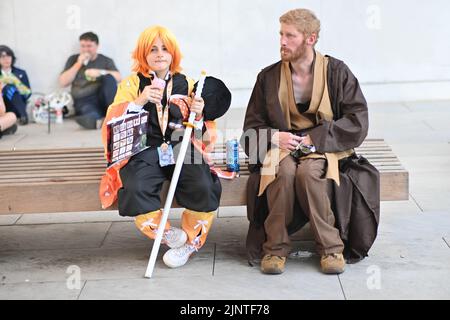 Hunderte von Ständen und Live-Performances, Teilnehmer als Anime, nahmen an der Anime & Gaming Con 2022, Novotel London West, London, Großbritannien, Teil. - 13. August 2022. Stockfoto