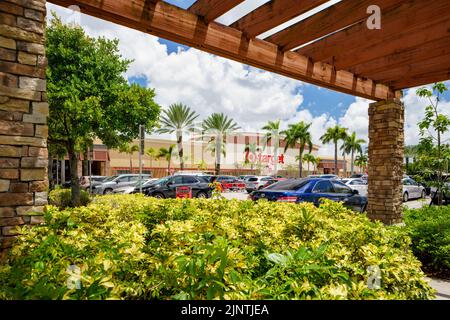 Davie, FL, USA - 30. Juli 2022: Target Store Davie FL RK Center Stockfoto