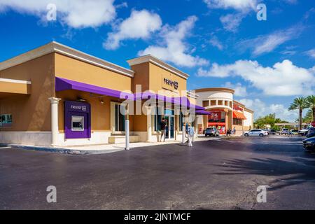 Sunny Isles Beach, FL, USA - 1. August 2022: Truist Bank Sunny Isles Beach FL USA Stockfoto