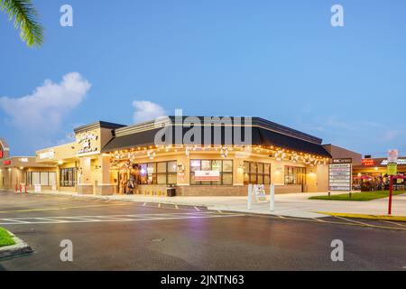 Hallandale Beach, FL, USA - 4. August 2022: The Juicy Seafood Hallandale Beach FL Stockfoto