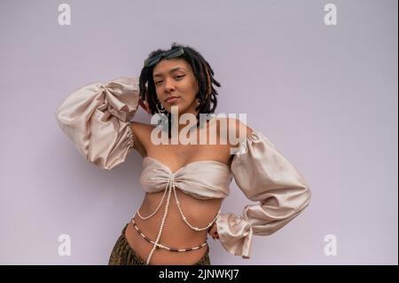 Porträt einer jungen Frau aus nächster Nähe Stockfoto