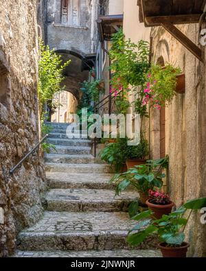 Pacentro, mittelalterliches Dorf in der Provinz L'Aquila, Abruzzen, Mittelitalien. Stockfoto