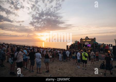 Newquay, Cornwall, Großbritannien. 13.. August 2022. Allgemeine Atmosphäre beim Boardmasters Festival 2022. Quelle: Sam Hardwick/Alamy. Stockfoto