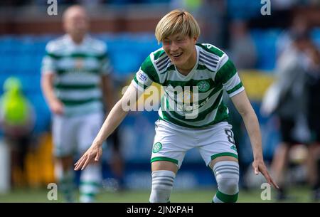 Kilmarnock, Schottland, Großbritannien. 14.. August 2022; The BBSP Stadium Rugby Park, Kilmarnock, Schottland: Schottischer Premier League-Fußball, Kilmarnock FC gegen Celtic: Kyogo Furuhashi von Celtic feiert Kredit: Action Plus Sports Images/Alamy Live News Stockfoto