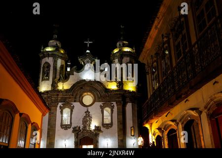 kirche unserer Lieben Frau Carmo in der Stadt Sao Joao del Rei, Minas Gerais, Blick bei Nacht Stockfoto