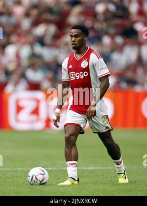 AMSTERDAM - Jurrien Timber von Ajax während des niederländischen Eredivisie-Spiels zwischen Ajax Amsterdam und dem FC Groningen in der Johan Cruijff Arena am 14. August 2022 in Amsterdam, Niederlande. ANP MAURICE VAN STEEN Stockfoto