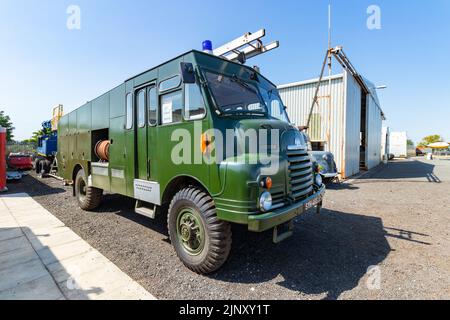 Bedford RLHZ Selbstfahrende Pumpe Green Goddess Feuerwehrmotor gebaut 1953 und 1956 SYH 483 im North East Land Sea & Air Museum Stockfoto