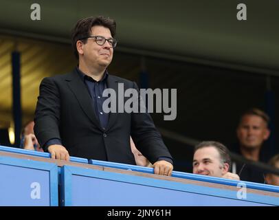 London, Großbritannien. 14. August 2022. Komiker Michael McIntyre während des Spiels der Premier League in Stamford Bridge, London. Bildnachweis sollte lauten: Paul Terry/Sportimage Kredit: Sportimage/Alamy Live News Stockfoto