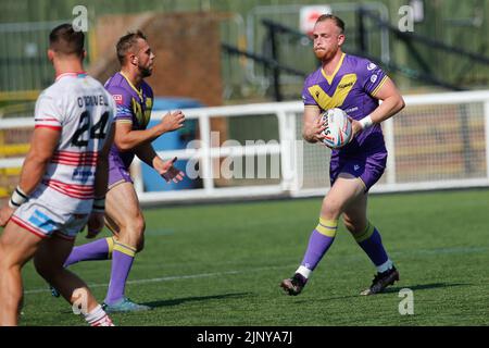 Newcastle, Großbritannien. 08.. Juli 2022. Josh Woods von Newcastle Thunder in Aktion während des WETTBUNDES DER BETFRED Championship zwischen Newcastle Thunder und Leigh Centurions im Kingston Park, Newcastle am Sonntag, den 14.. August 2022. (Kredit: Chris Lishman | MI News) Kredit: MI Nachrichten & Sport /Alamy Live News Stockfoto