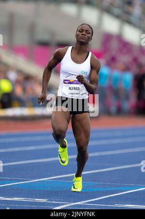 Julien Alfred von St. Lucia, der am 2.. August 2022 bei den Commonwealth Games im Alexander Stadium, Birmingham, England, in den 100m Damen-Läufen antritt Stockfoto